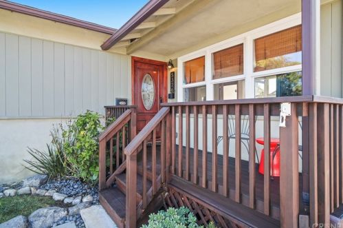 5326 138th St, Hawthorne, CA 90250-6430