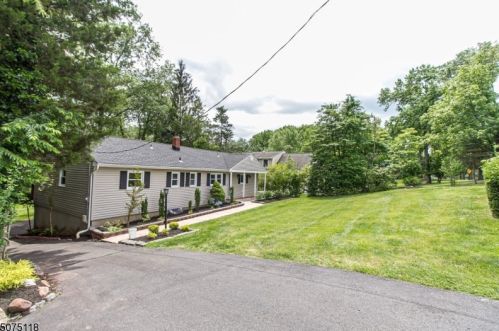 2036 Broad St, Scotch Plains, NJ 07076-4755