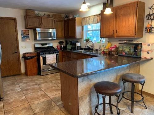 119 Hilltop Dr, Fall River, WI 53932-9713