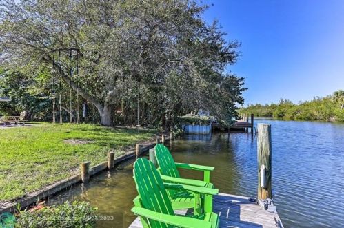 928 Jackson Way, Fort Pierce, FL 34949-8519