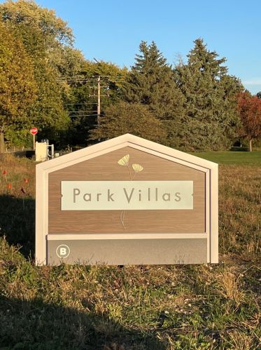 512 Hickory Hollow Rd, Waterford, WI 53185-2888