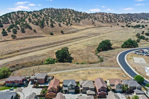 9435 Vintner Cir, Grayson CA  95363-8902 exterior