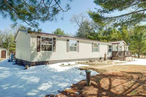 3958 9th Ct, Wisconsin Dells, WI 53965-9007