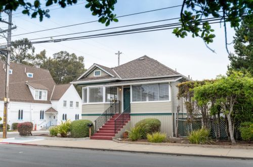 432 Central Ave, Del Monte Park, CA 93950-2826