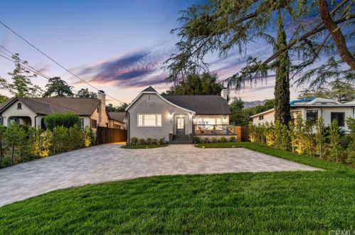 493 Altadena Dr, Altadena CA  91001-2243 exterior