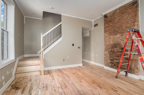 1514 Greenup St, Covington, KY 41011-3441