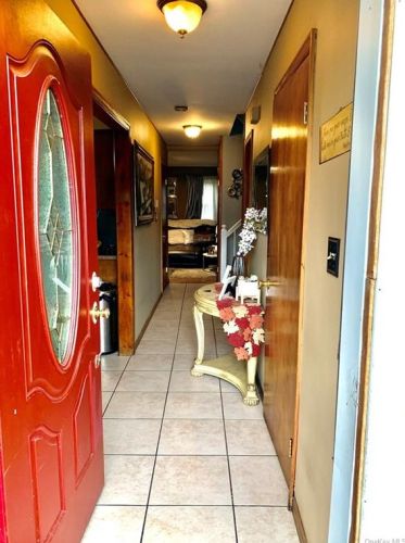 48 Birch Dr, Middletown, NY 10940-6945