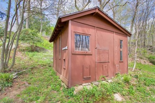 58 Notch Rd, Manchester CT  06043-7421 exterior