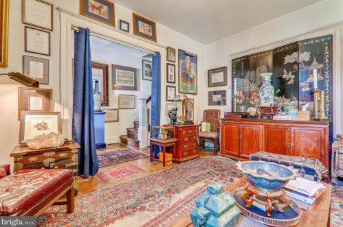 914 Independence Ave, Washington DC 20003-3918 exterior