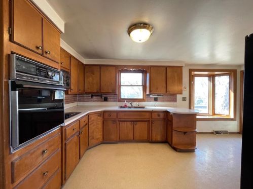 514 Simonet St, Green Bay, WI 54301-2814