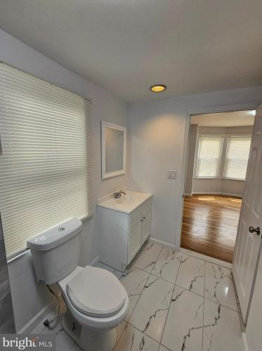 1207 Fillmore St, Philadelphia PA 19124-2906 exterior