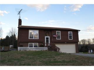 20400 Hammondsville Rd, Wellsville, OH 43968-9627