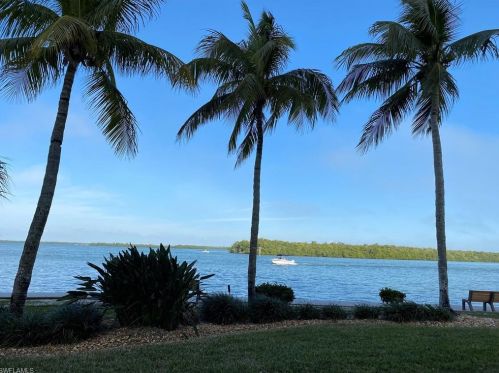 4265 Bay Beach Ln, Fort Myers Beach, FL 33931-4992