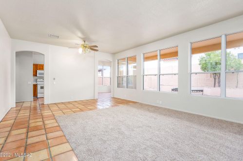 9980 Stratton Saddle Trl, Tucson, AZ 85742-8610
