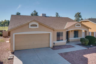 8553 Sierra Vista Dr, Glendale, AZ 85305-2150