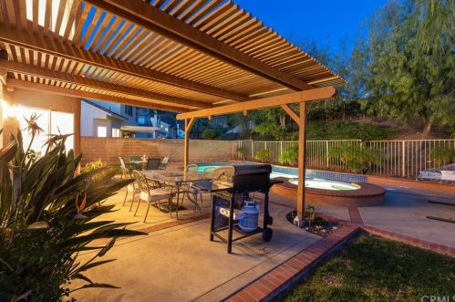 20862 Porter Ranch Rd, Trabuco Canyon, CA 92679-3342