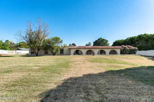 5501 Camelback Rd, Phoenix, AZ 85031-1016