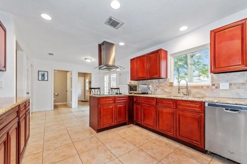 350 Cumberland Trl, Conroe TX 77302-1089 exterior