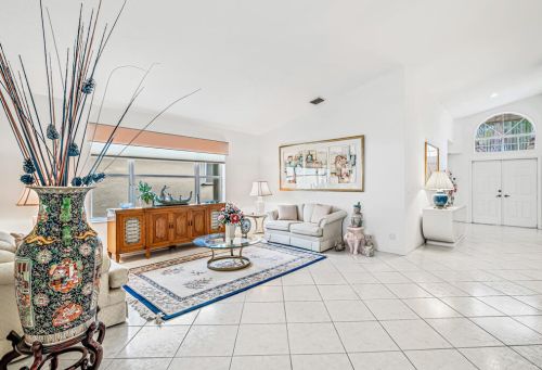 9523 Honeybell Cir, Boynton Beach, FL 33437-5469
