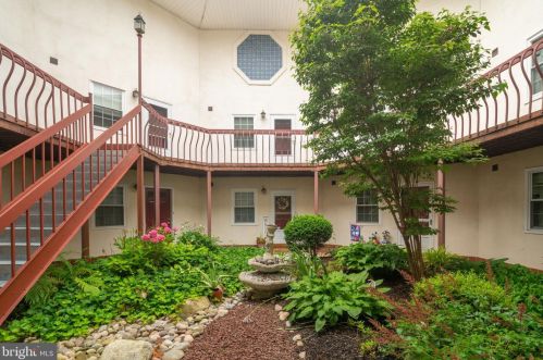1601 Steamboat Sta, Southampton, PA 18966-4183