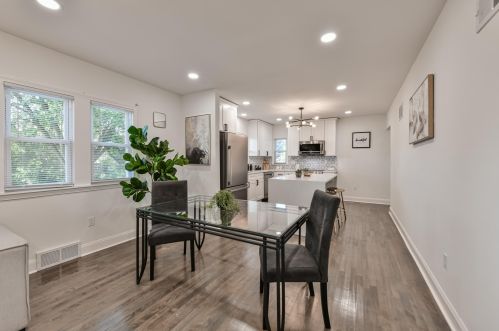 4235 92nd St, Milwaukee WI  53228-2133 exterior