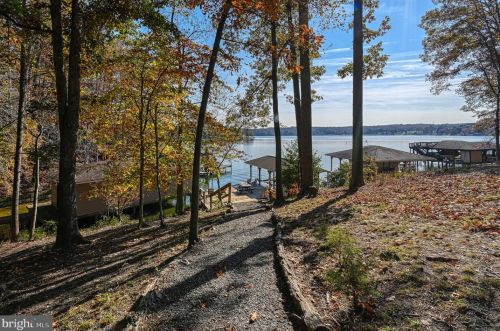 5401 Spinnaker Way, Mineral, VA 23117-9600