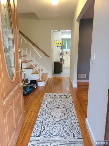 61 Ehret Ave, Harrington Park, NJ 07640-1242