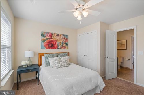 15340 Wits End Dr, Woodbridge VA  22193-5889 exterior