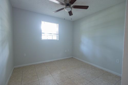 3441 Southern Pne Dr, Fort Pierce FL 34982-6542 exterior