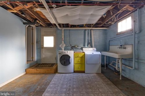 323 Orange St, Lees Cross Roads PA  17257-2007 exterior