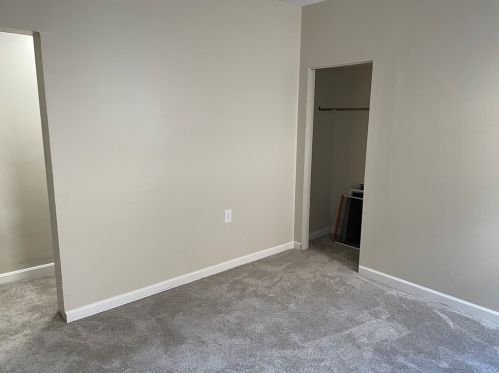 715 Excelsior St, Pittsburgh PA 15210-1034 exterior