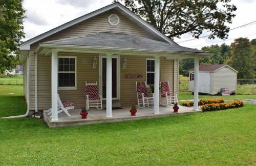 2189 Flat Top Rd, Ghent, WV 25843-9347