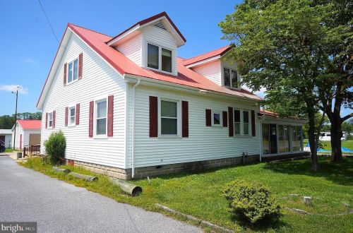 35072 Roxana Rd, Frankford, DE 19945-3300
