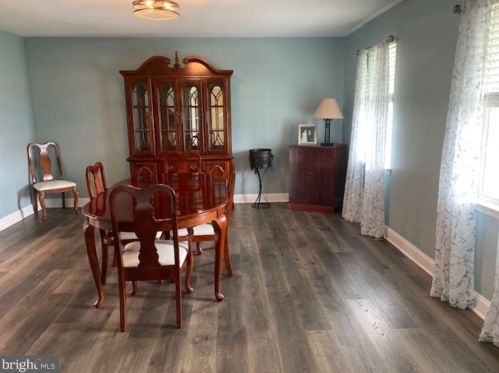 55 Kings Ct, Swedesboro NJ  08085-5033 exterior