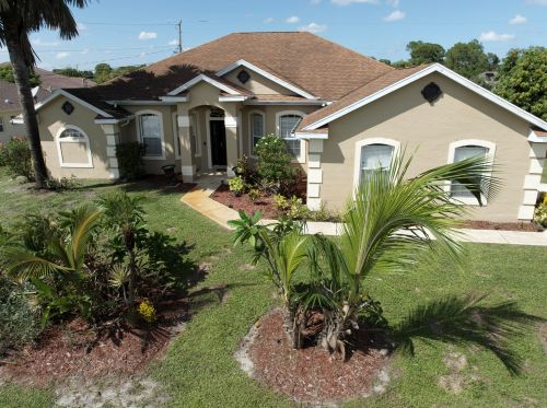1601 Crawford Ave, Fort Pierce, FL 34953-4345