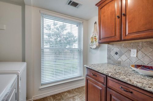 2409 Northlake Ct, Irving TX 75038-5644 exterior