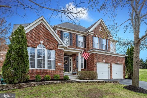 702 Bonnie Ridge Dr, Leesburg, VA 20176-3616