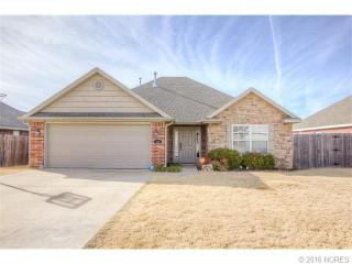 437 Katherine Ave, Bartlesville, OK 74006-1500