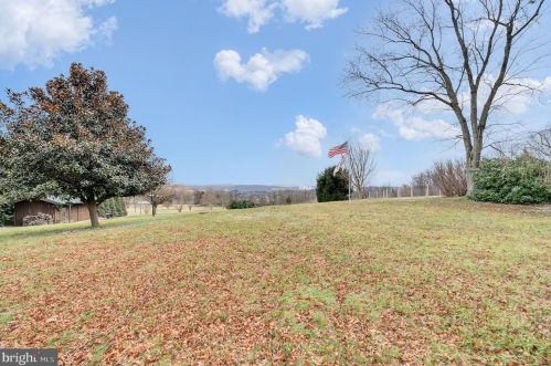 6061 Pahagaco Rd, Spring Grove PA  17362-8898 exterior