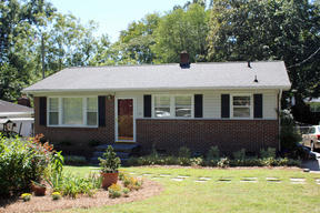 6 Pinehurst St, Taylors, SC 29687-3250