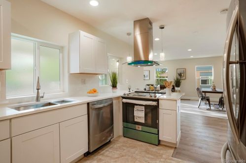 3360 Chase St, Denver CO  80212-7038 exterior