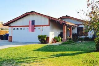 1317 Jeremy St, Bakersfield, CA 93307-6407