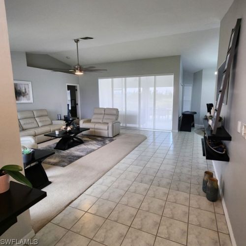 2254 4th St, Cape Coral, FL 33909-2882