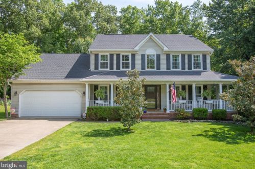 6001 Fox Point Rd, Fredericksburg, VA 22407-8356
