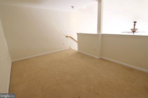 516 Carson Ter, Huntingdon Valley PA  19006-4721 exterior