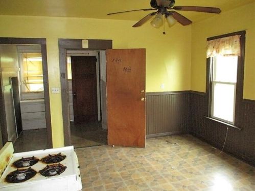 2463 35, Milwaukee WI 53210-3037 exterior