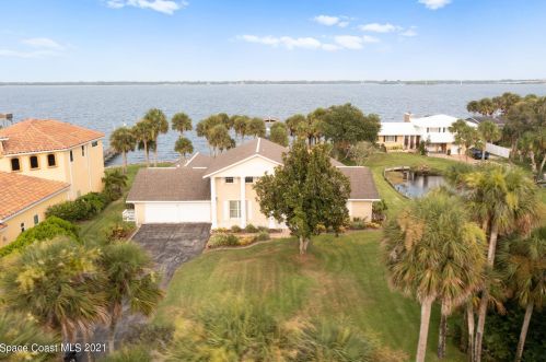 3616 Indian Riv Dr, Cocoa FL 32926-8705 exterior