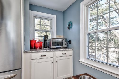 11 Macarthur Rd, Natick MA 01760-2937 exterior