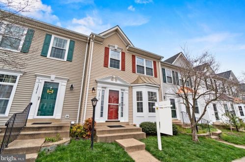 13219 Golders Green Pl, Bristow VA  20136-1724 exterior