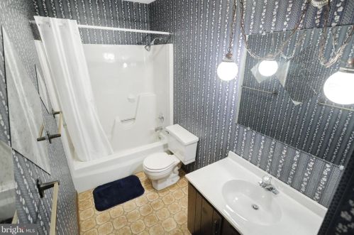 623 Fulton St, Hanover PA 17331-2723 exterior